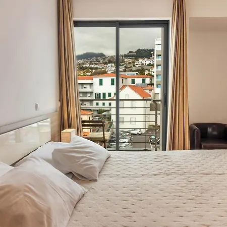 Anadia Atrium R * Funchal (Madeira)